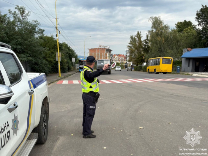 На Закарпатті посилили контроль за перевезеннями пасажирів і вантажів
