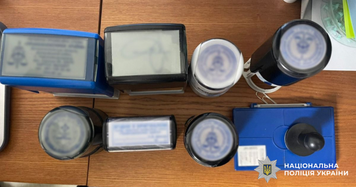 Привласнив понад 2 млн грн з профспілки: закарпатські поліцейські оголосили підозру керівнику організації