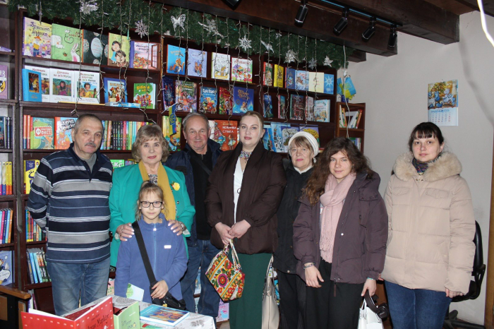 В Ужгороді триває акція «Дитячий письменник за прилавком»