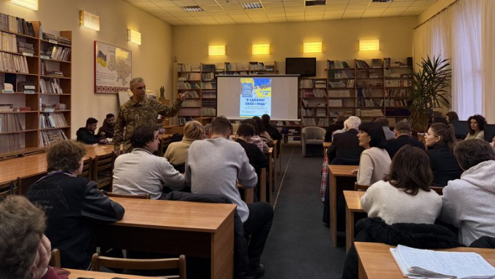 "Ця книга потрібна всім": в Ужгороді презентували книжку "Січові стрільці на Закарпатті"