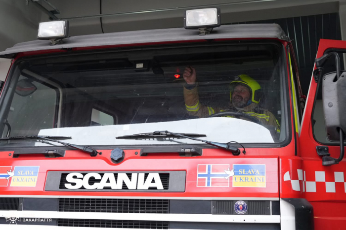 Підсумки року від ДСНС Закарпаття: понад 2300 пожеж та сотні врятованих
