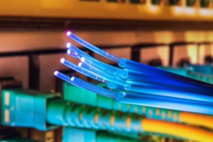 Оптичний кабель — сучасний стандарт швидкісного зв'язку