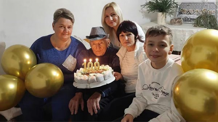 Довгожитель із Закарпаття відзначив 100-річний ювілей 