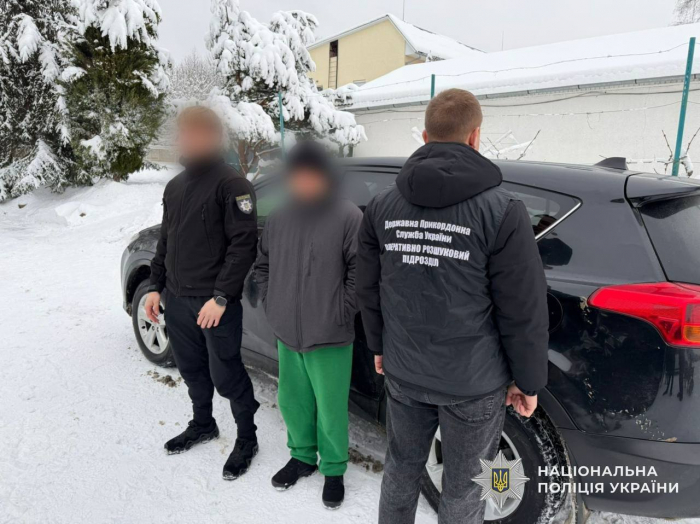 На Закарпатті правоохоронці заблокували ще два канали для переправлення чоловіків через кордон – фігурантів затримано

