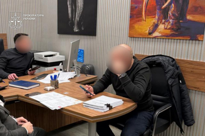 В Ужгороді прокуратура повідомила про підозру приватному нотаріусу, який незаконного переоформив арештоване майно на понад 42 млн грн

