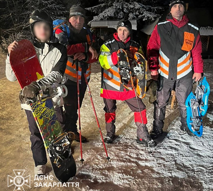 Гірські рятувальники знайшли підлітка, який заблукав на Драгобраті