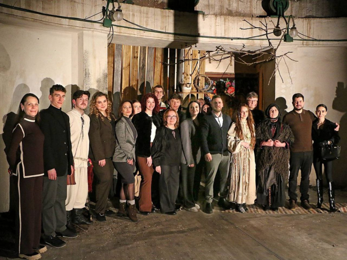 Нова сцена і нова вистава: подвійна подія у Закарпатському драмтеатрі