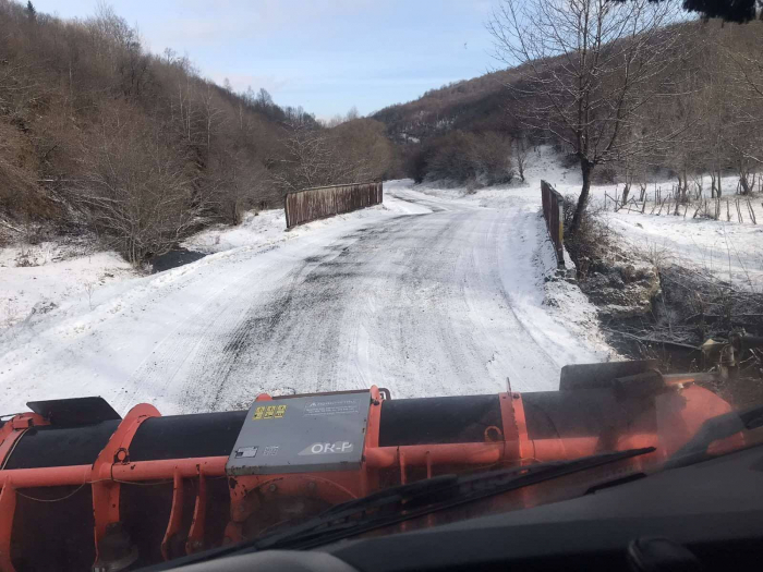 Служба місцевих доріг протягом тижня працювала на десятках напрямків