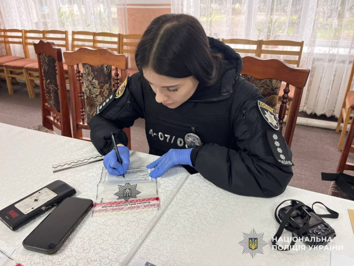 У Мукачеві поліцейські оперативно відреагували на повідомлення про загрозу в ліцеї