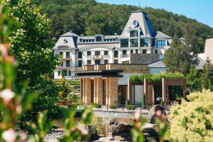 Відпочинок на Закарпатті термальні води, гори та курорти Закарпатської області
