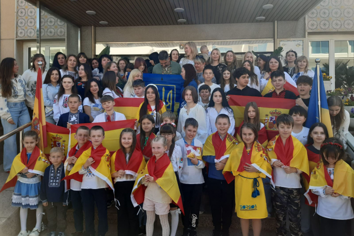 Перезавантаження під сонцем Валенсії: як родини закарпатських військових відпочили в Іспанії

