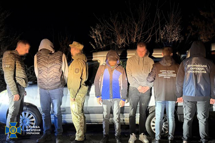 На Закарпатті СБУ, Нацполіція та прикордонники блокували черговий трансфер ухилянтів до ЄС

