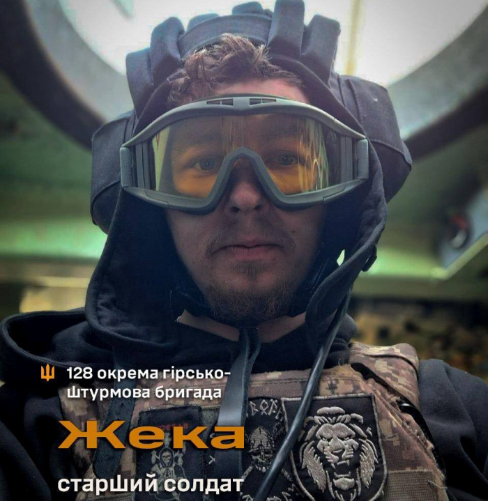 «Якби не відкрив вогонь — було б гірше»: військовий 128 бригади, водій-механік M113 збив ворожий дрон і врятував екіпаж

