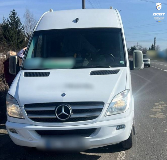 На Закарпатті інспектори зафіксували у перевізника рекордну відсутність необхідних документів для пасажирських рейсів

