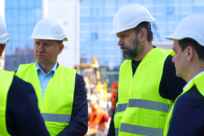 В Ужгороді триває будівництво ветеранського простору та мультифункціонального стадіону