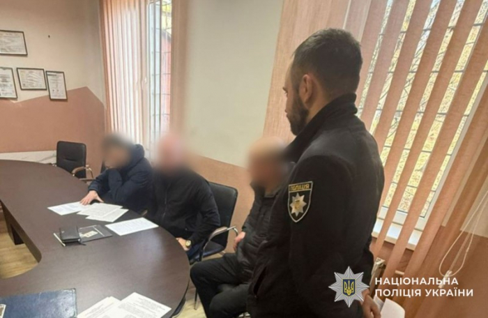 Забруднення земель на понад 15 млн грн: на Закарпатті поліція повідомила про підозру посадовцю лісохімічного підприємства