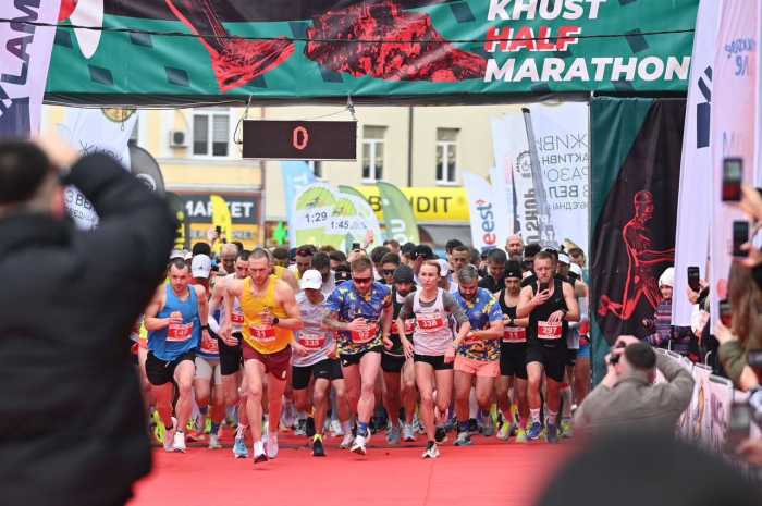 Khust Half Marathon відкрив сезон благодійних забігів: естафету перебирає Ужгород
