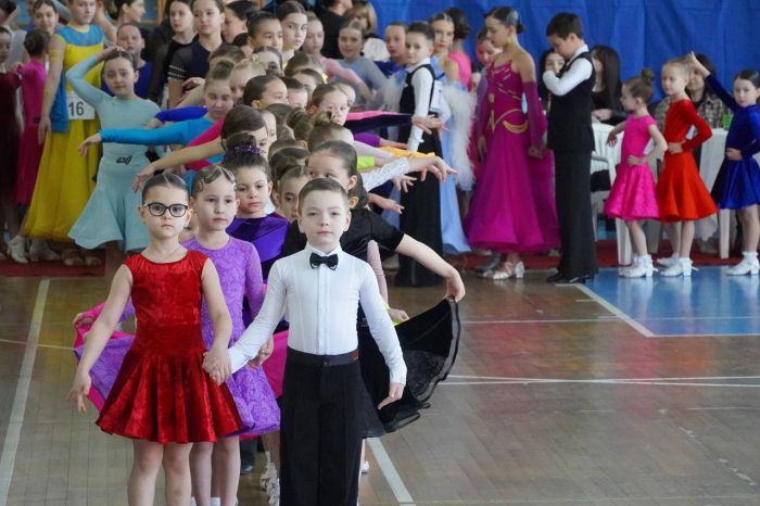 Свято танцю та харизми: триває закритий чемпіонат Закарпатської області з танцювального спорту-2026 