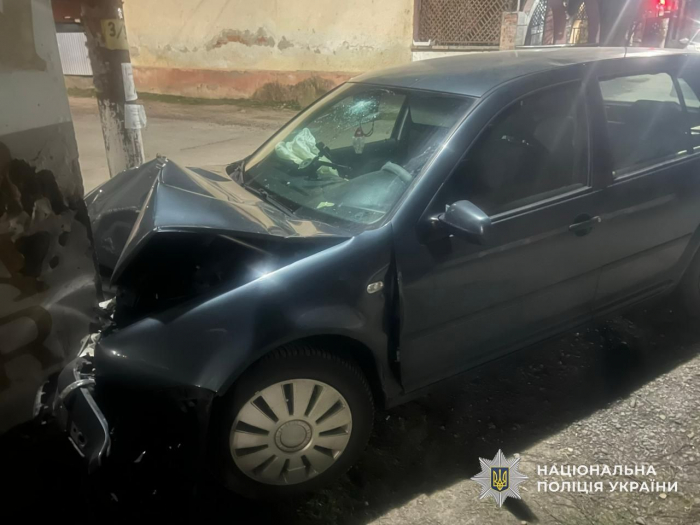 Вчора ввечері на «102» надійшло повідомлення про ДТП з потерпілими у с. Мужієво Берегівського району.

