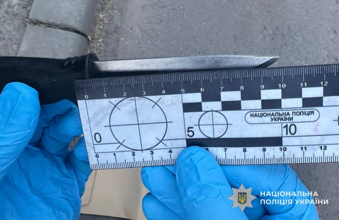 Заподіяв смертельний удар в серце: поліція Хуста затримала підозрюваного в умисному вбивстві чоловіка