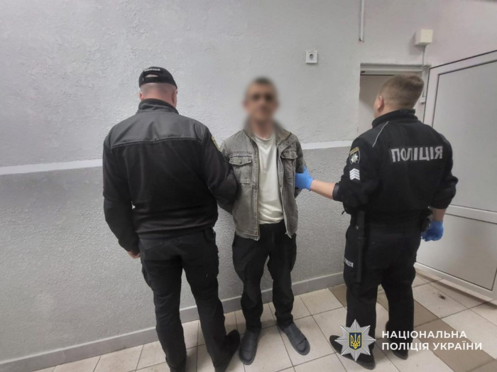 Викрав ключі з будинку та незаконно заволодів автомобілем закарпатця: поліцейські Сваляви затримали рецидивіста

