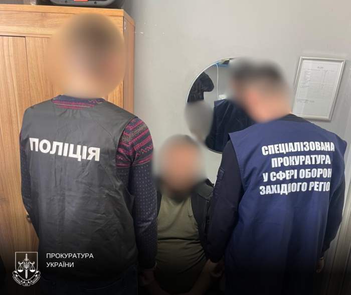 Спроба підкупу за 2 тисячі євро: на Закарпатті затримали військовослужбовця у СЗЧ