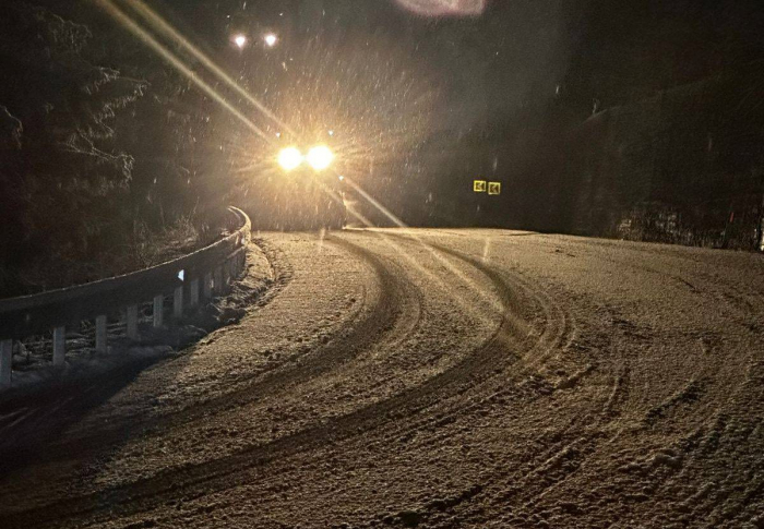 На перевалах Закарпаття ускладнені погодні умови: водіїв закликають бути обережними
