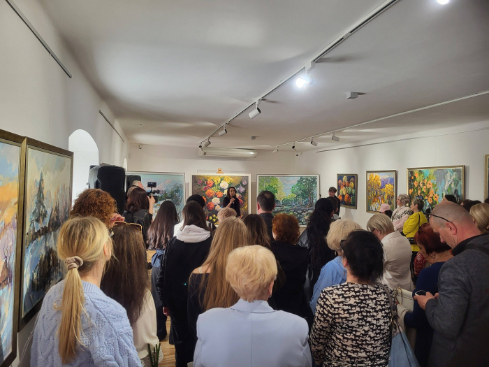 «Діалог з душею» в Ужгородському замку: виставка Ольги Кашшай