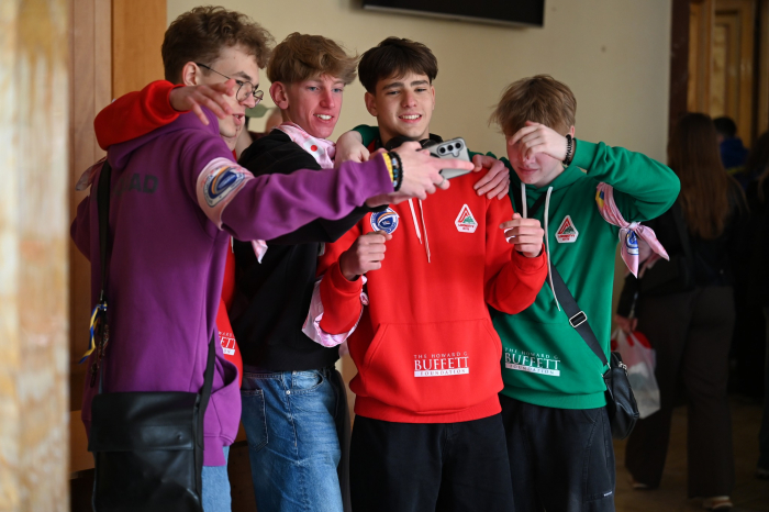 Потяг "Сакура" привіз до Ужгорода 150 активних підлітків з усієї України