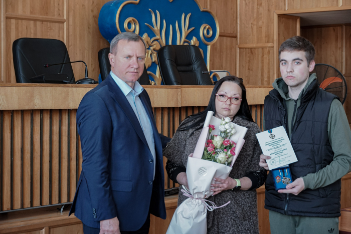 Високі державні нагороди вручили рідним полеглих Героїв-ужгородців 