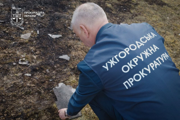 Пошкоджено об’єкти енергетичної інфраструктури: на Закарпатті прокуратура фіксує наслідки ворожого обстрілу 
