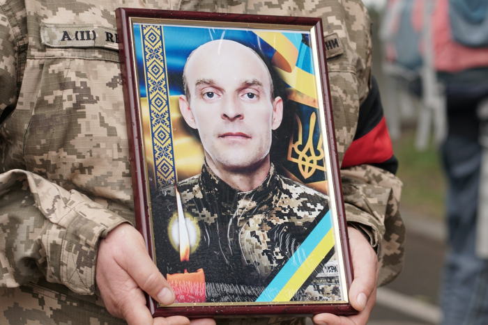 В Ужгороді сьогодні попрощалися із 49-річним захисником України Павлом Ференсом