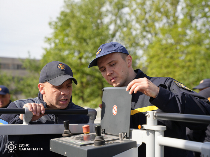 Безпека на швидкості: водії рятувальних підрозділів Закарпаття підвищували кваліфікацію