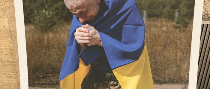 «Разом заради повернення»: фотовиставка в атріумі Закрапатської облради вражає