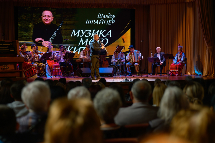 В Ужгороді відбувся концерт-бенефіс знаного музиканта