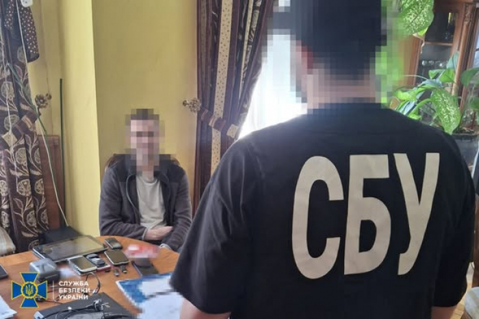 СБУ затримала на Закарпатті агента гру рф, який шпигував за оборонними заводами на заході України