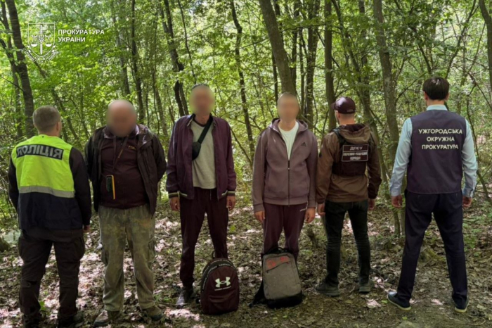 За 15 тис. дол. США до Словаччини: на Закарпатті викрито канал незаконного переправлення