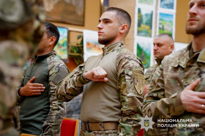 До другої річниці створення «стрілецького» батальйону поліції Закарпаття бійців відзначили нагородами