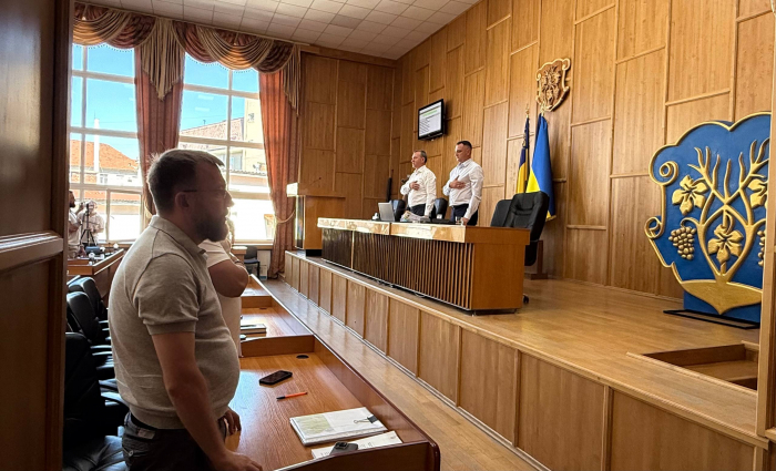 Розпочала роботу чергова сесія Ужгородської міської ради: що на порядку денному
