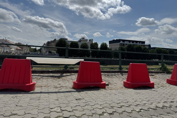 В Ужгороді завершили ремонт колектора під Театральною площею: коли розпочнуть відновлення бруківки