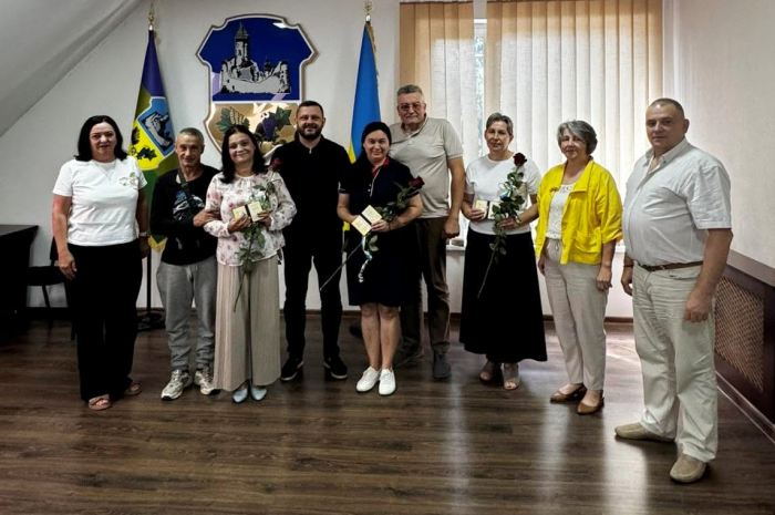 Троє багатодітних жінок із Ужгородщини отримали почесне звання «Мати-героїня»