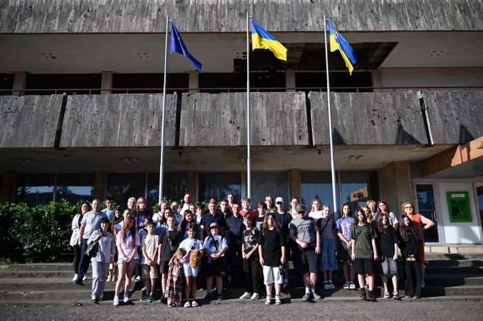 Діти військових із Закарпаття та Сумщини вирушили на відпочинок до Австрії