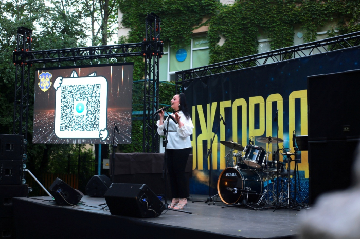 В Ужгороді під час «Мелодій над Ужем» збирали кошти на лікування 7-річного Олежика Ригана