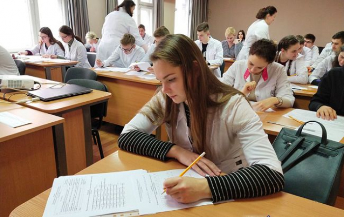 Як вступникам Закарпаття правильно подати заяви до закладів вищої освіти та не втратити шанс на бюджет