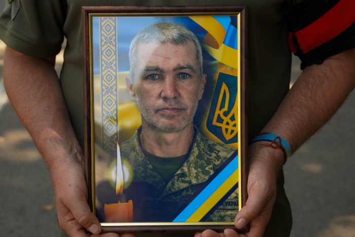 В Ужгороді попрощалися із 50-річним солдатом Володимиром Йорданом