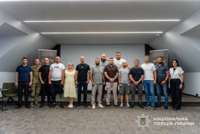 «Подолання стресу та ПТСР»: на Закарпатті поліцейські провели тренінг для ветеранів та їхніх родин