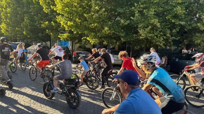 В Ужгороді відбувся благодійний велозаїзд «Big City Ride» на підтримку ЗСУ