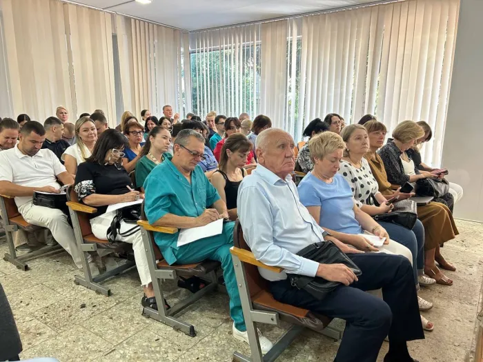 Медики Ужгорода поділилися досвідом допомоги військовим та ВПО під час війни